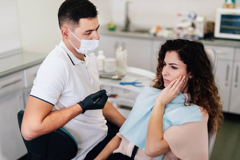 Common Signs You Might Need to See a Periodontist